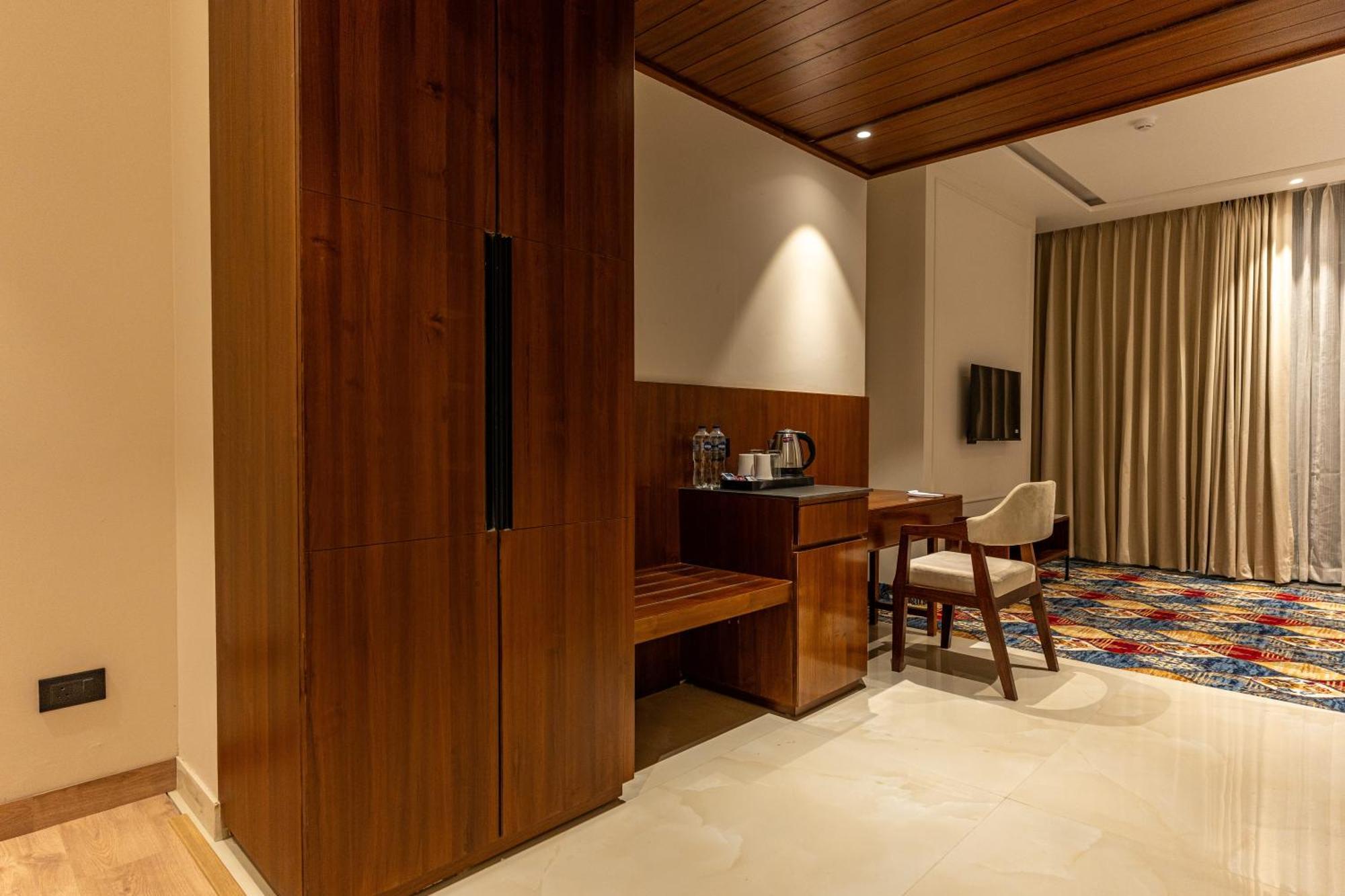 City Klyde Inn Amritsar Exterior foto